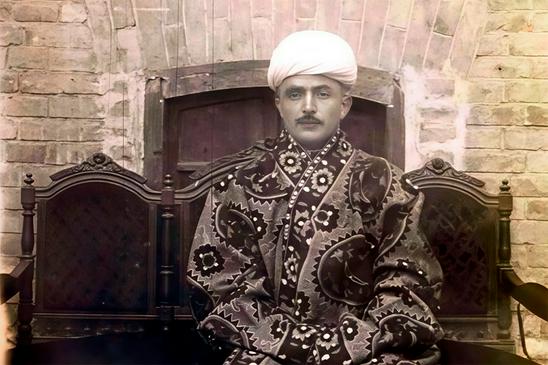 Свой среди чужих, чужой среди своих