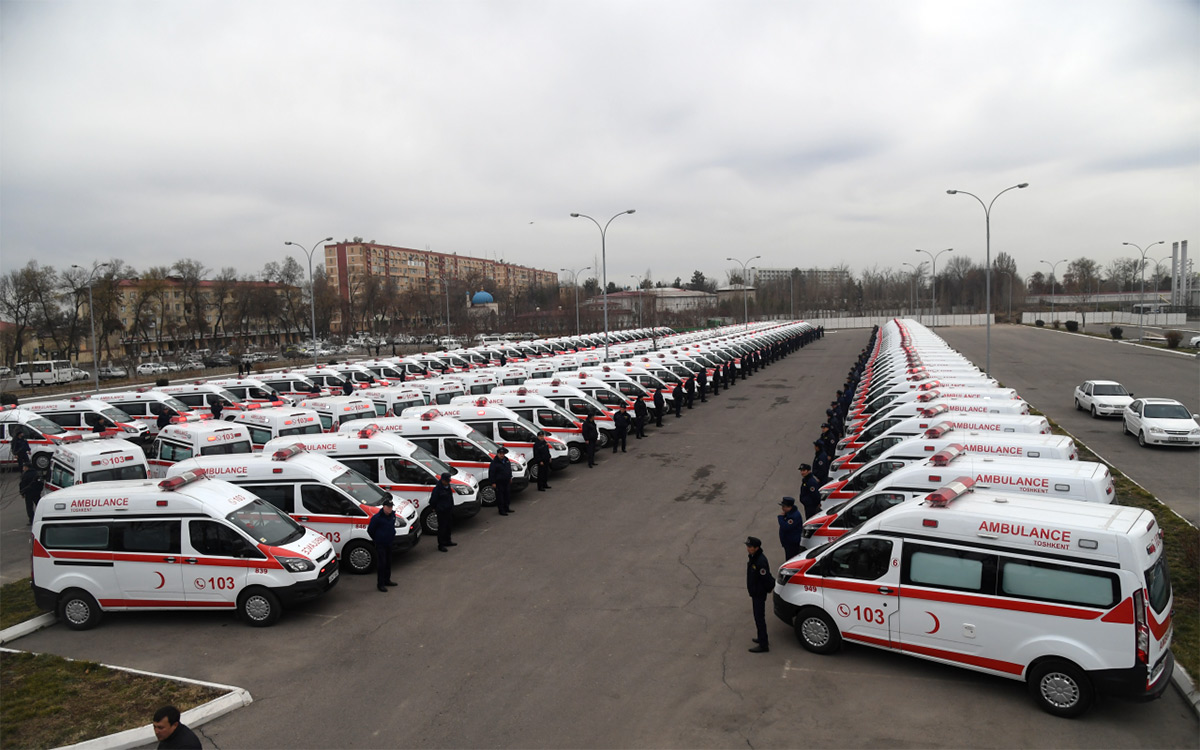 Ташкентской скорой помощи поставили 150 реанимобилей Ford