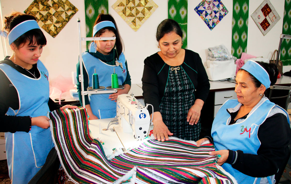 Тюбетейка, чапан, халаты и другие элементы узбекского национального костюма